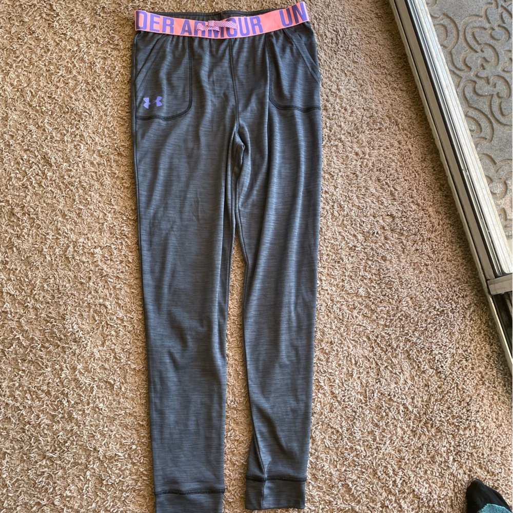 Under Armour athletic sweatpants youth large
